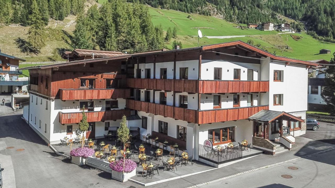 First Mountain Hotel Oetztal Längenfeld Dış mekan fotoğraf