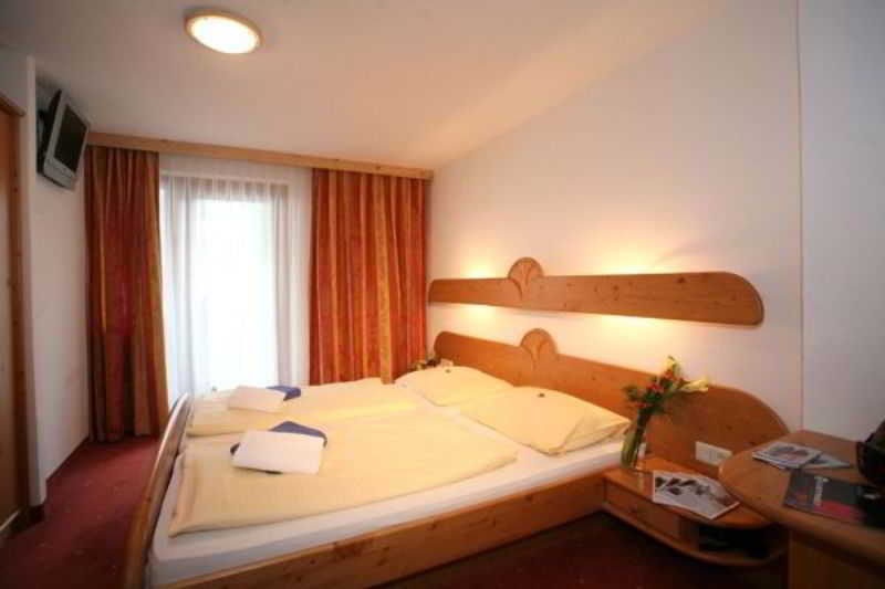 First Mountain Hotel Oetztal Längenfeld Dış mekan fotoğraf